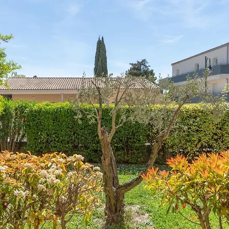 Serenite Yourhosthelper Uzès