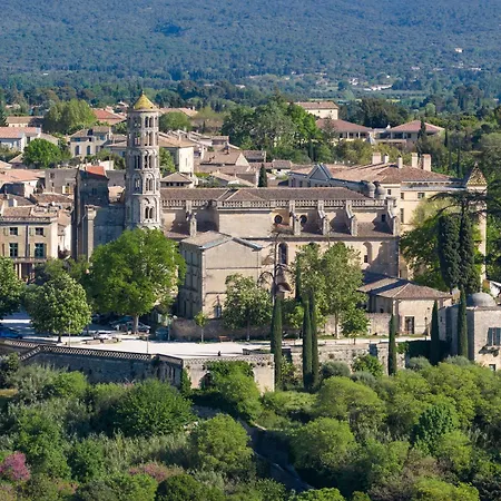 Serenite Yourhosthelper Uzès
